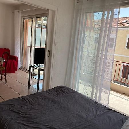 Studio A Sanary-Sur-Mer Avec Balcon A 200M Du Port 외부 사진